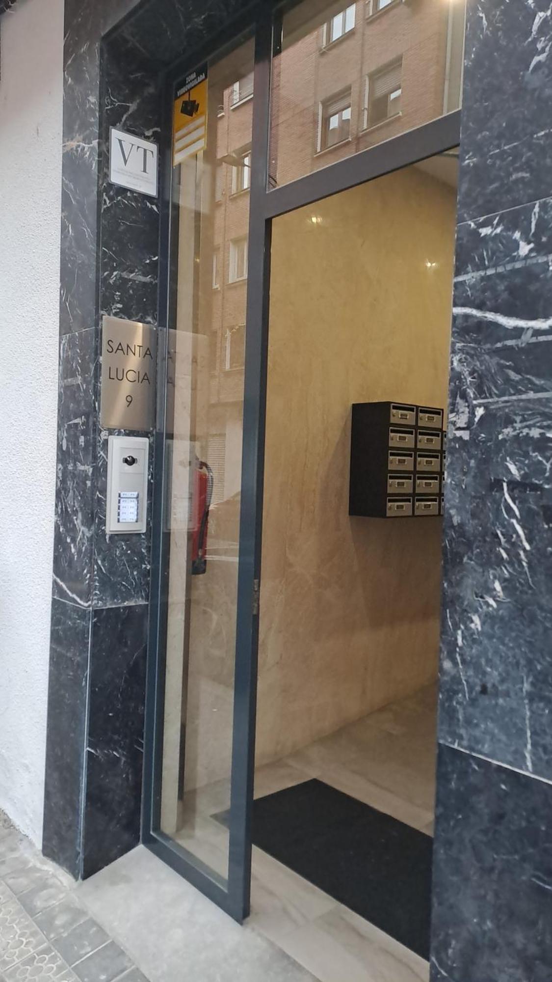 Bilbao, A Un Paso. Appartement Buitenkant foto