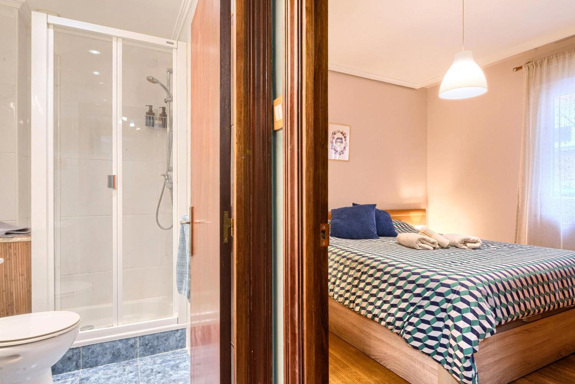 Bilbao, A Un Paso. Appartement Buitenkant foto