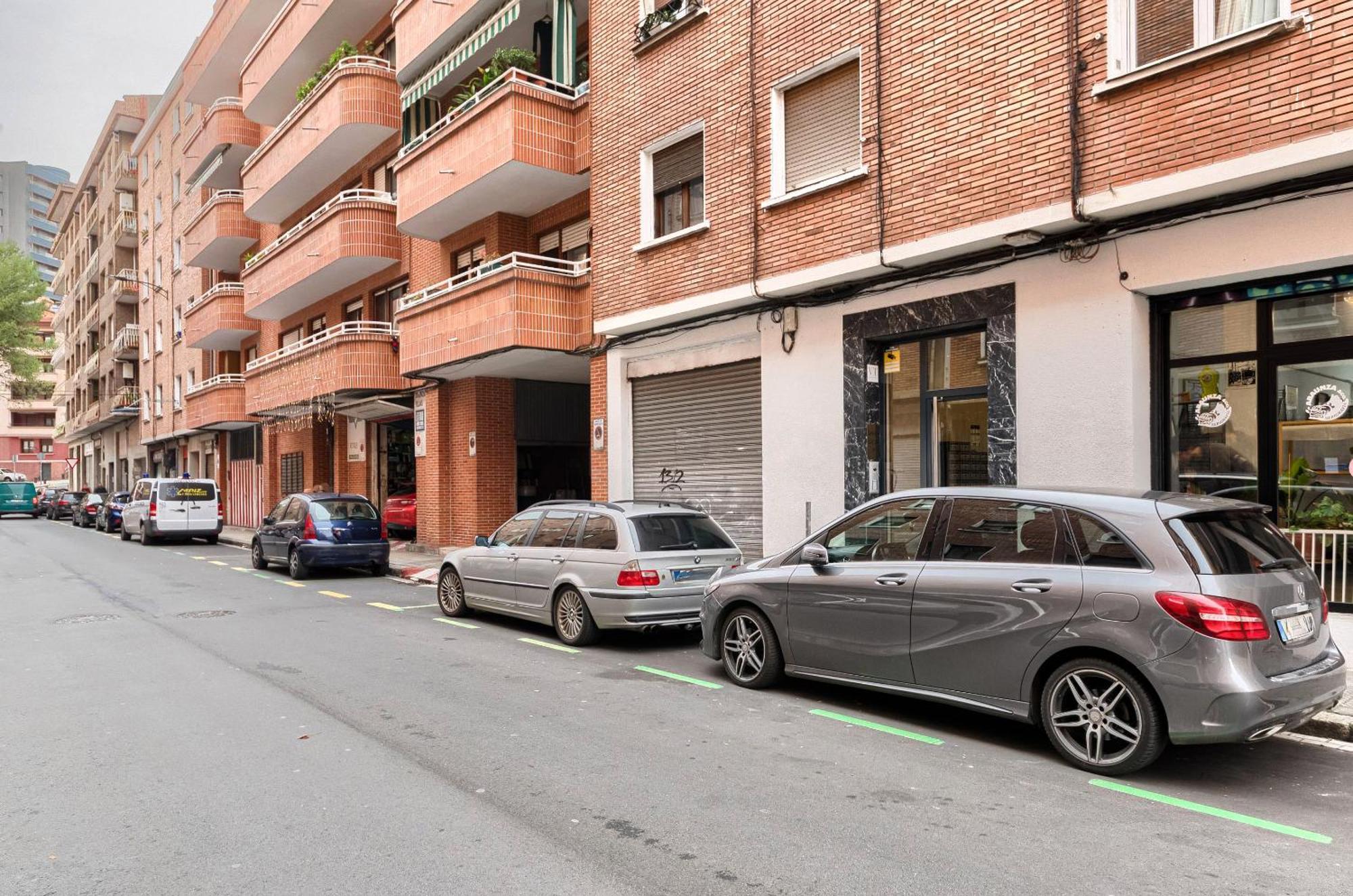 Bilbao, A Un Paso. Appartement Buitenkant foto