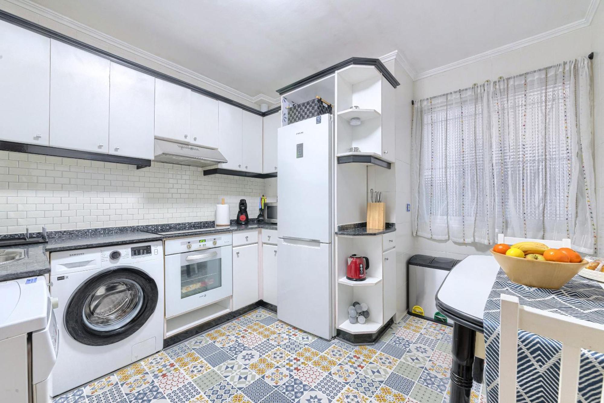 Bilbao, A Un Paso. Appartement Buitenkant foto